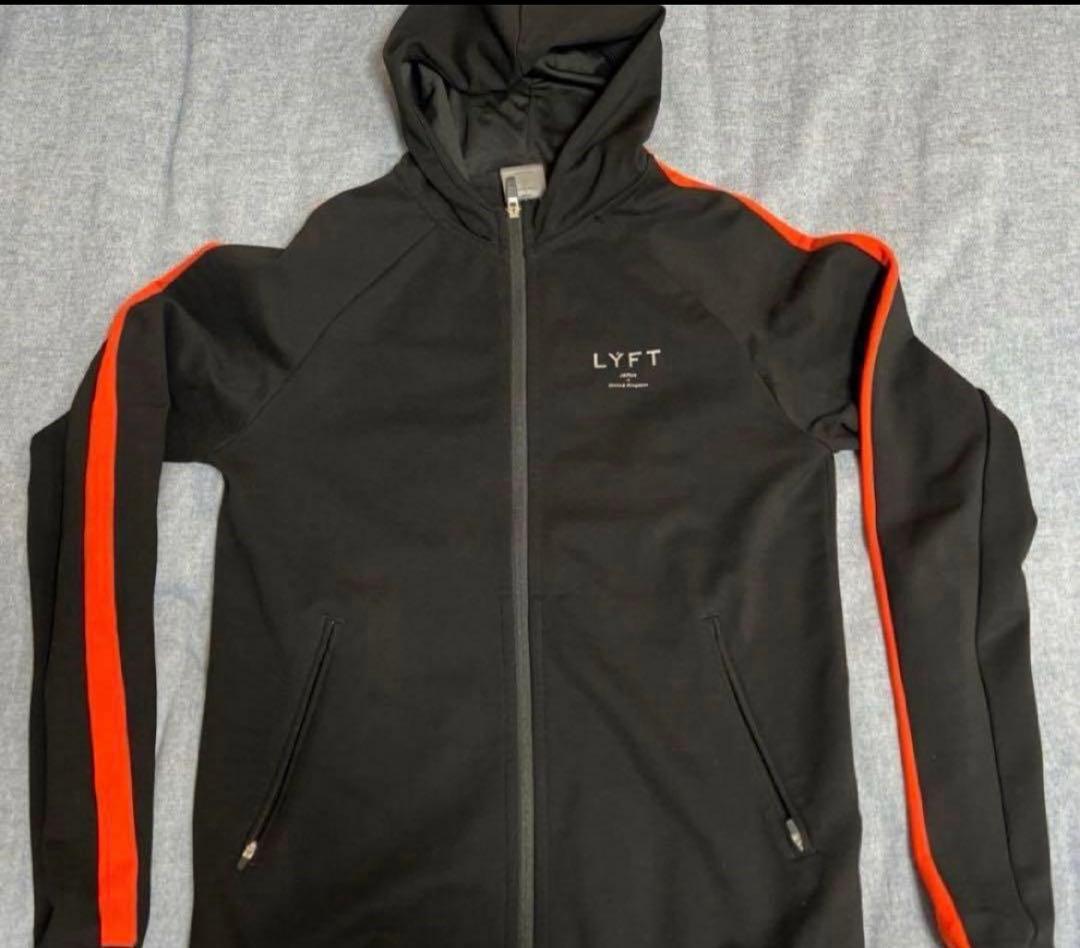 完売品　LYFT リフト　ジップアップパーカー