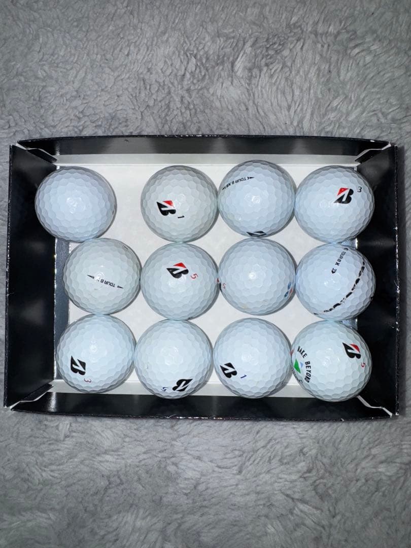 【美品】ブリヂストンTOUR B XS・TOUR B X混合ロストボール 94球