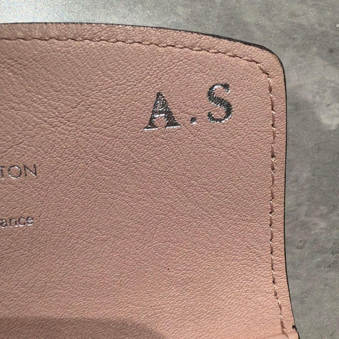 LOUIS VUITTON　ミュルティクレ4　4連キーケース　ピンク