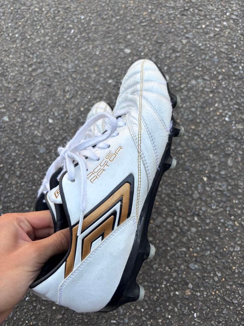 アンブロ【umbro】サッカースパイク　アクセレイター　26cm