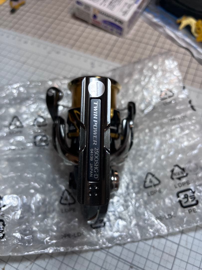 【新品未使用】シマノ 20 ツインパワー 2500SHG