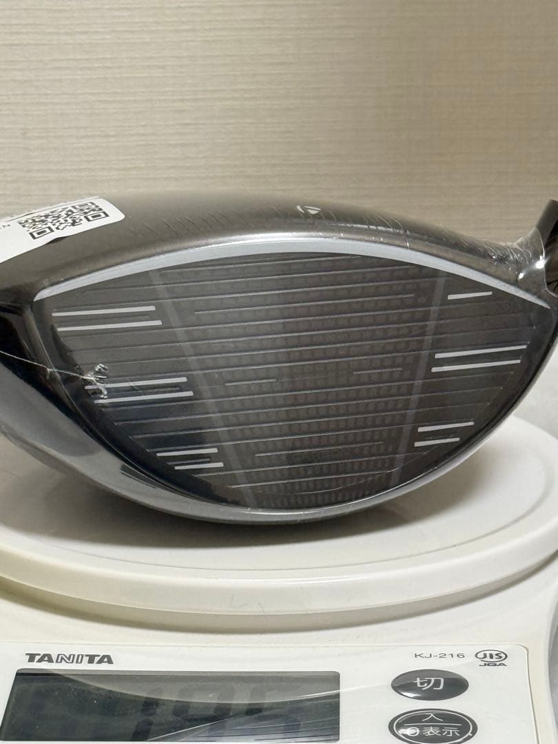 新品　未使用　テーラーメイド Qi4D 9度　ドライバーヘッド