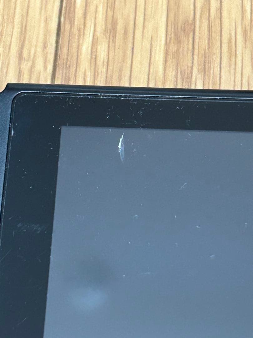 Nintendo Switch 本体 青/赤　緑のコントローラー付き