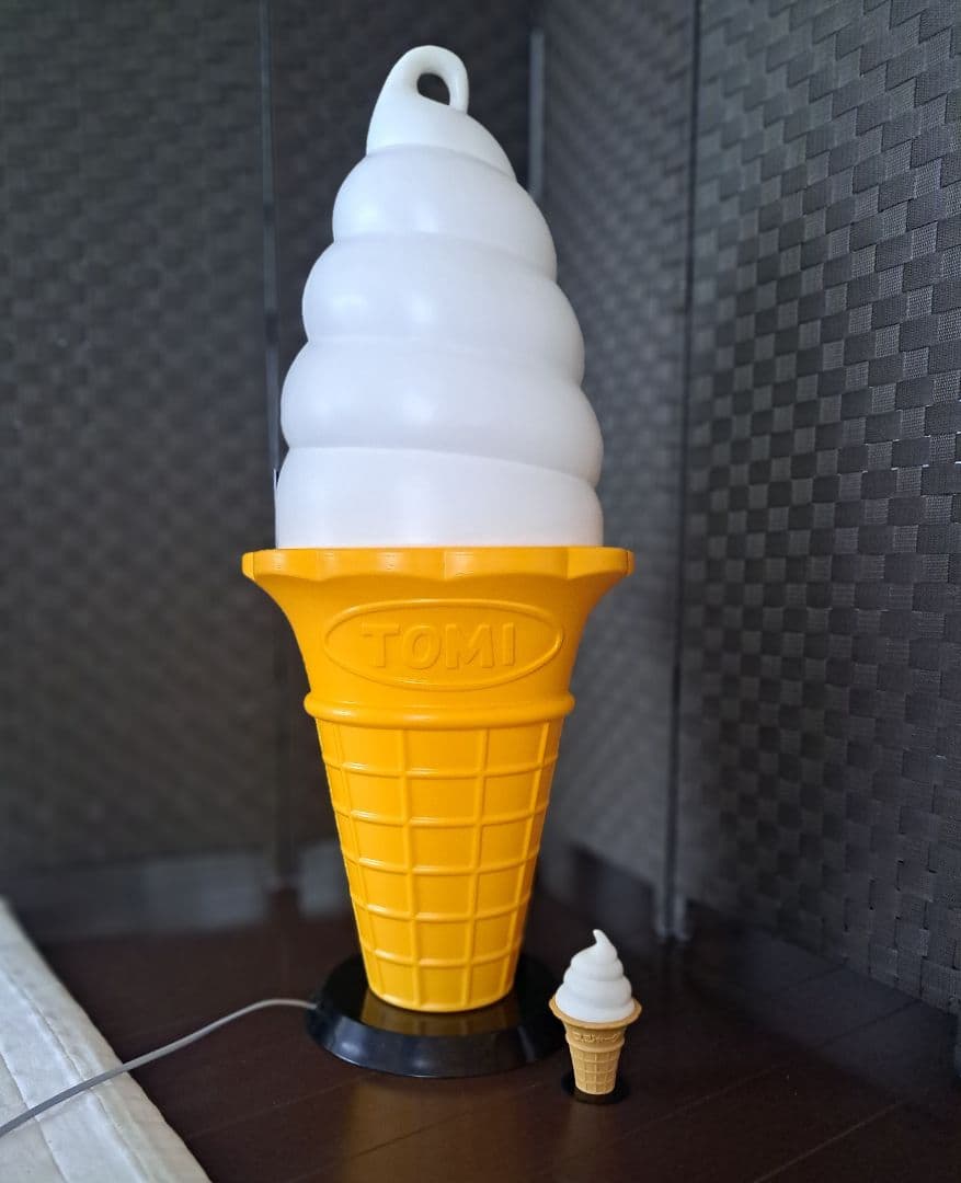 ソフトクリーム型ランプ