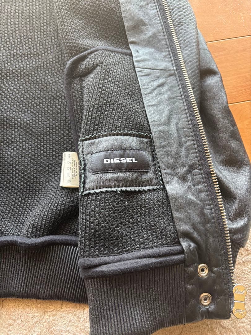 DIESEL フード付きブラックレザージャケット