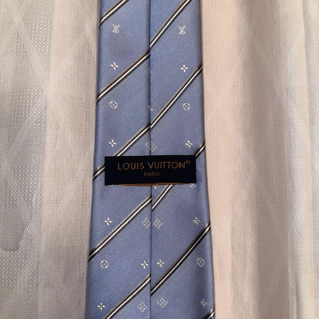 【新品未使用・箱付】LOUIS VUITTON ライトブルー ネクタイ