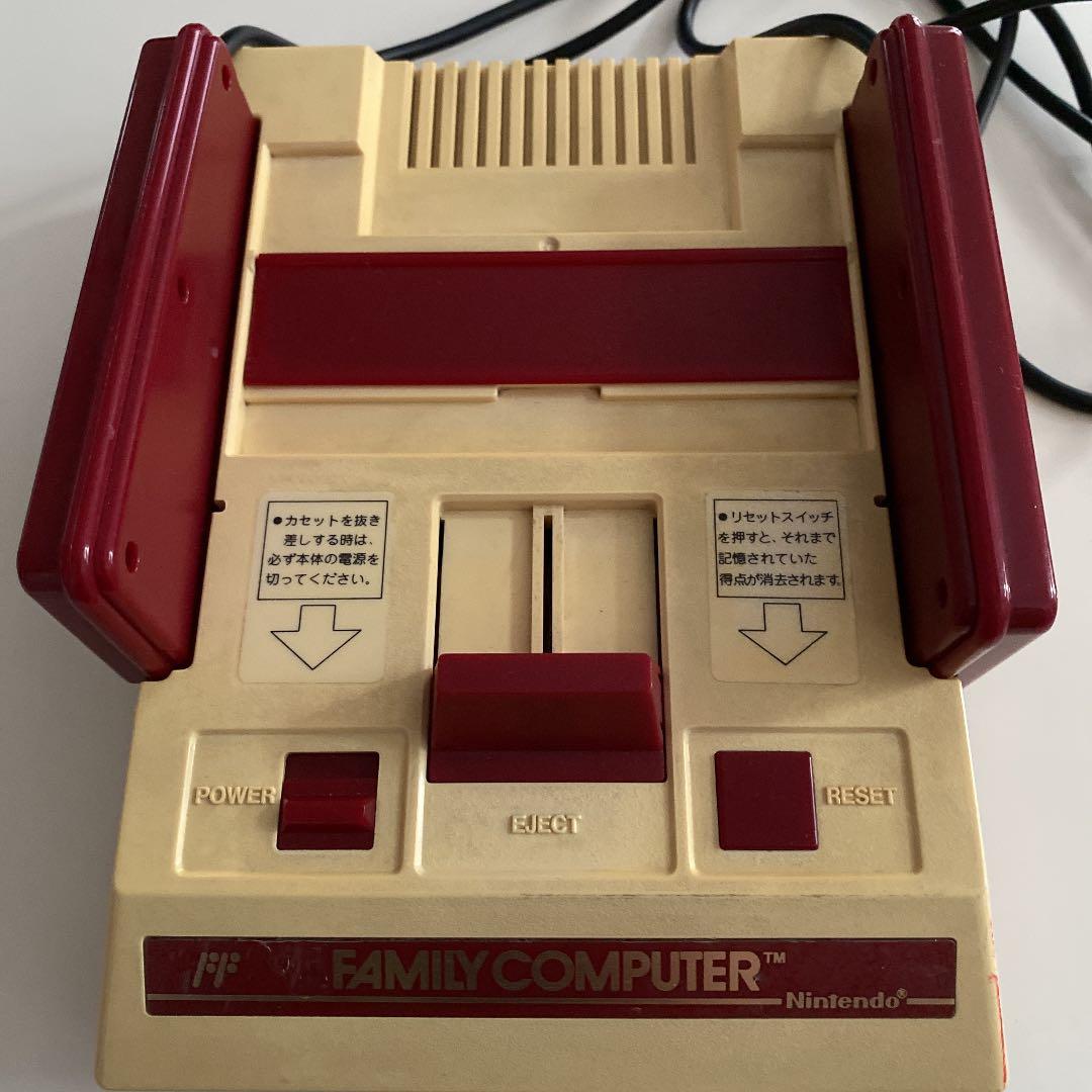 任天堂　初代ファミコン