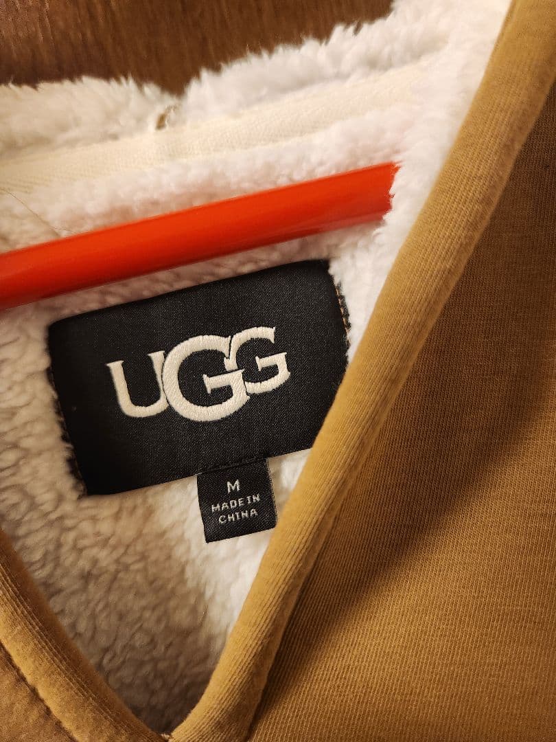 UGG ブラウン フリースパーカー M