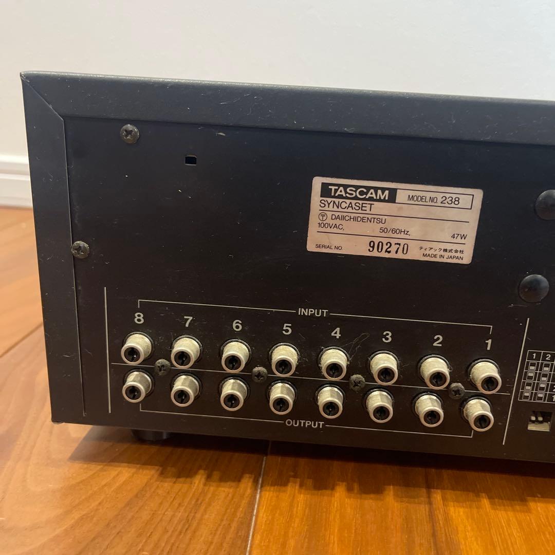 TASCAM 238 マルチトラックレコーダー