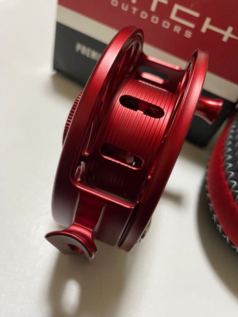 HATCH ICONIC Dragon's Blood 4プラス　限定カラー