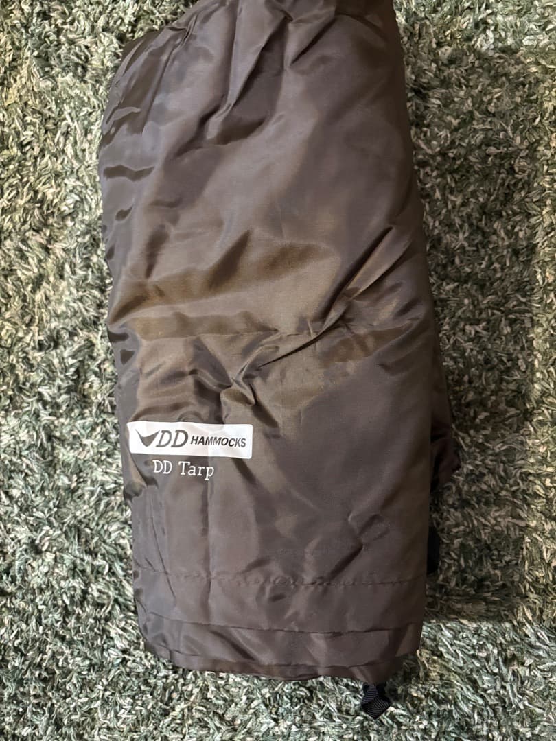 DD Tarp 3 x 3 Coyote Brown　ペグなし