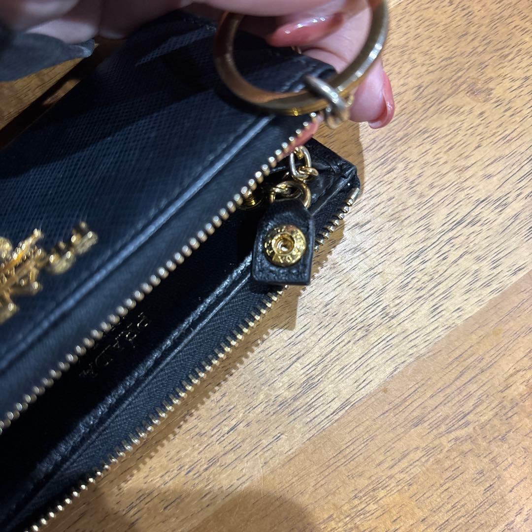 ゆ*う様 PRADA ブラック サフィアーノレザー キーケース　ケース