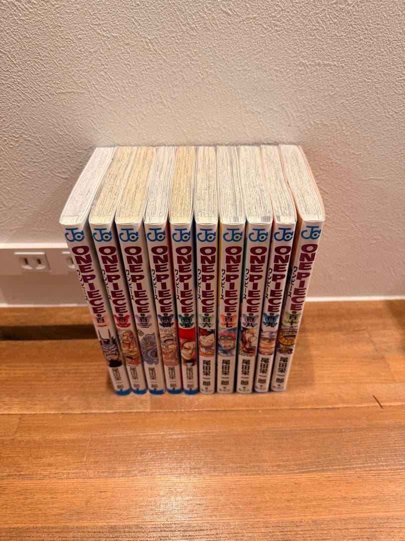 ONE PIECE 全巻(1巻〜113巻） ＋ 関連本