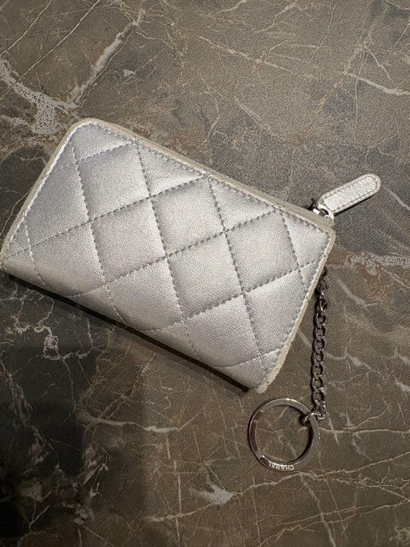 ⭐︎Renew Brand⭐︎ ！CHANEL シルバー 　キーケース