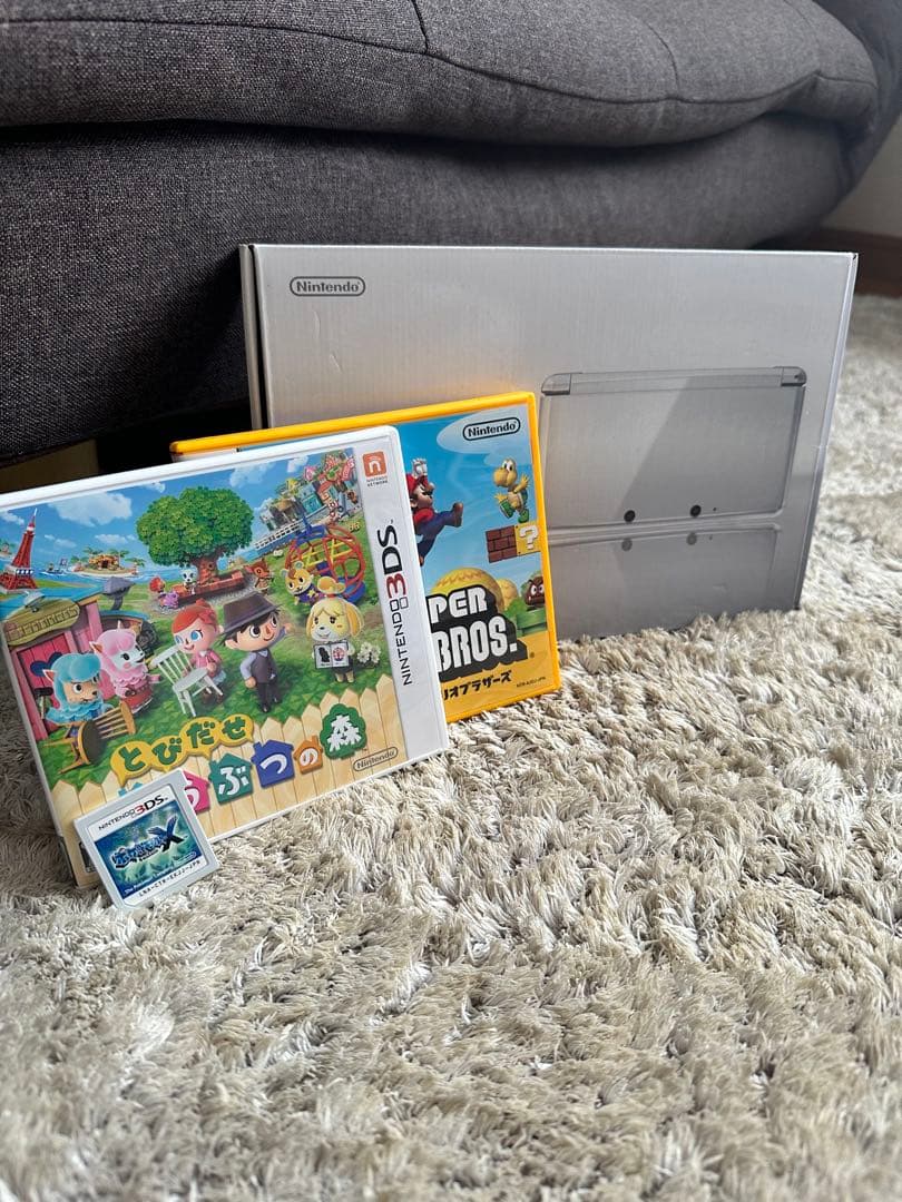 Nintendo 3DS ホワイト 本体 + ゲーム2本