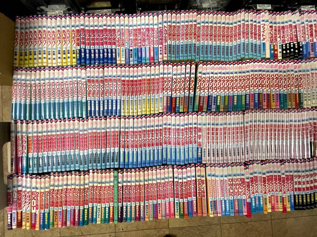花とゆめ　大量　500冊　ガラスの仮面　花ざかりの君たちへ全巻　天使禁猟区全巻