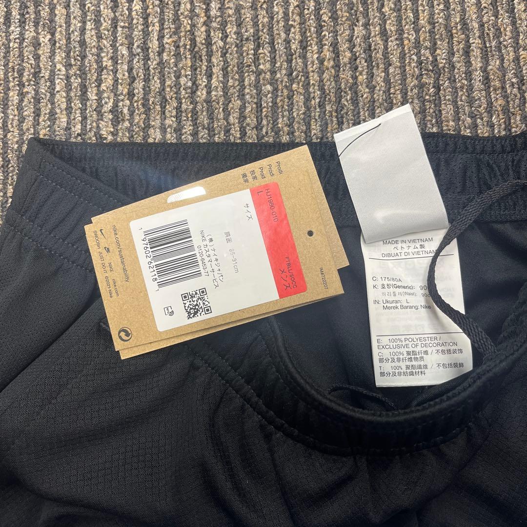 リバプール　ナイキ　ハーフパンツ インポートL