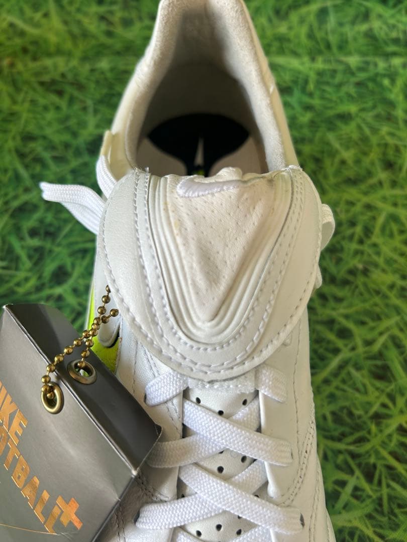 ☆新品☆送料無料☆NIKE(ナイキ)TIEMPO LEGEND Ⅲ HG☆