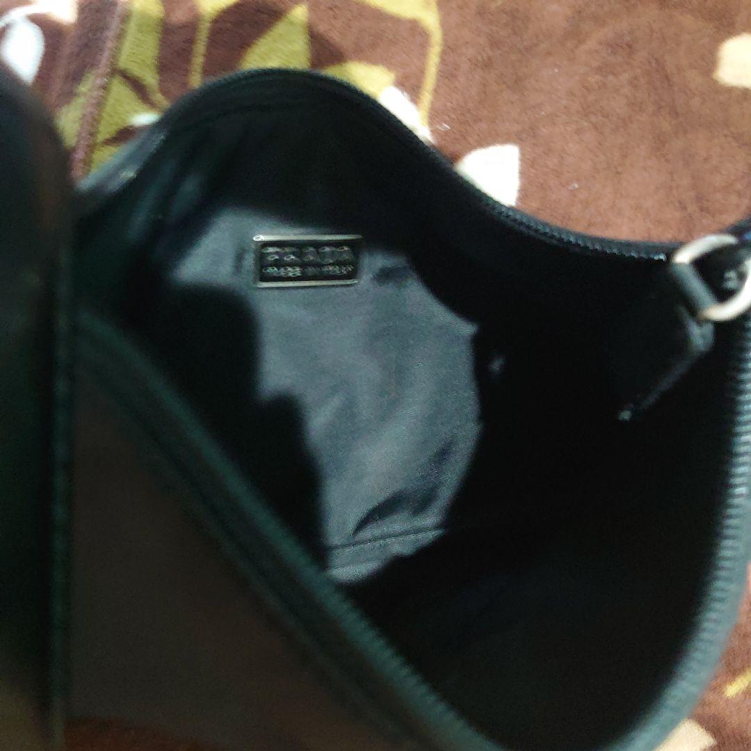 PRADA ナイロンバッグ 黒