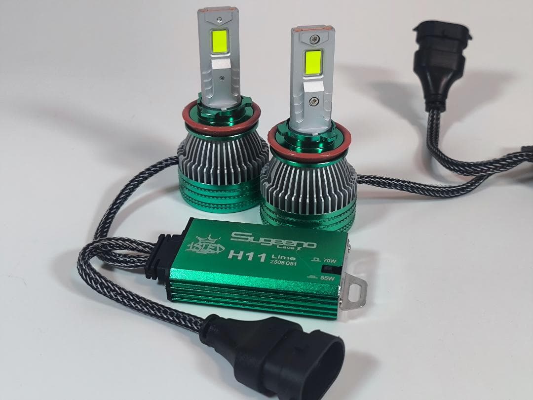 18LED　シリーズS　宇宙一明るいバルブ　ブルーパープルH11H8H16 H4