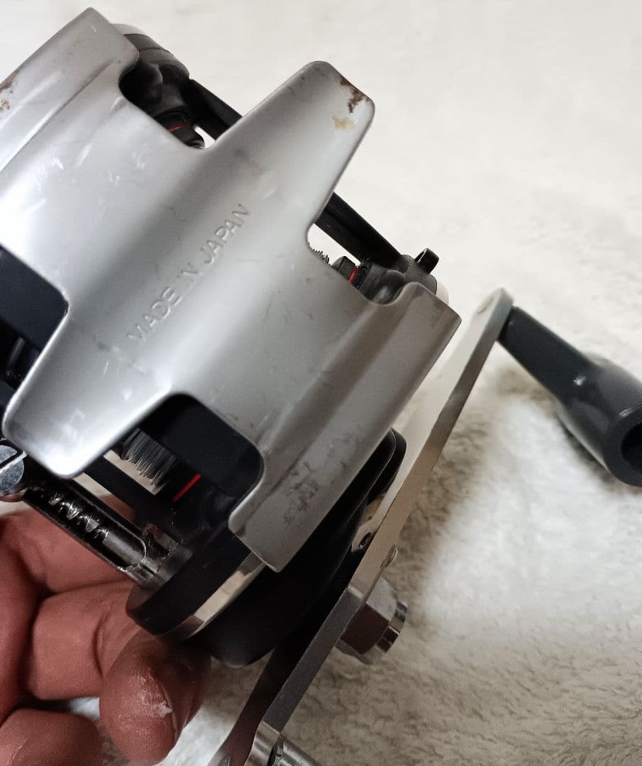 リョービセラテックAD70胴突！両軸リール新品ナイロンライン8号付