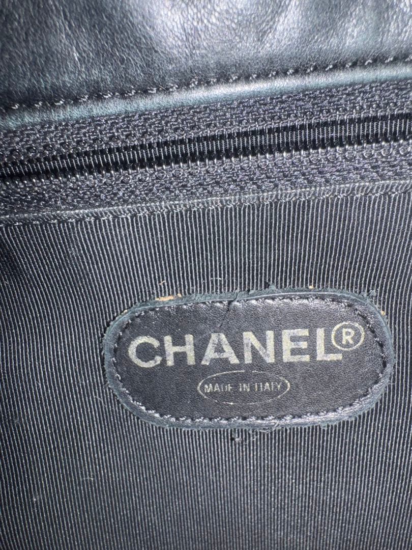 CHANEL 黒 レザー バッグ フリンジ付き