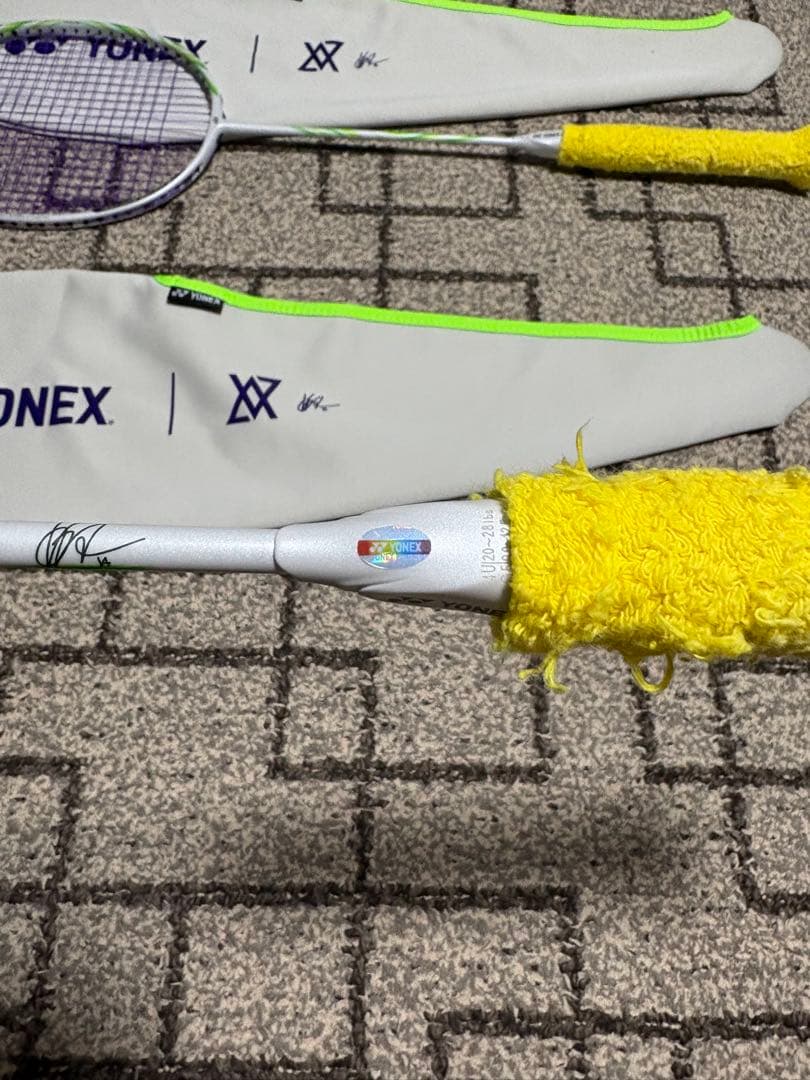 ヨネックス アストロクス100zz VA 4UG5 2本セット(別売可能)