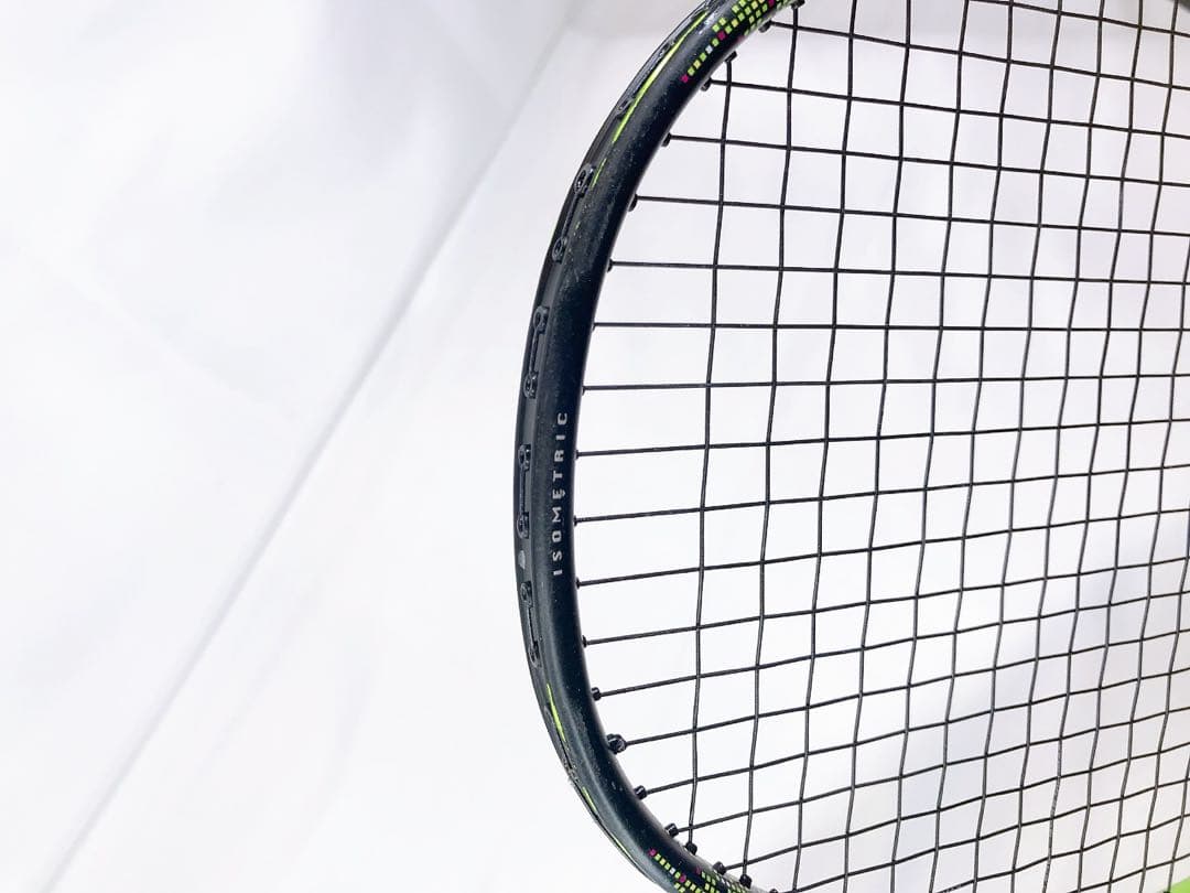 【美品】YONEX VOLTRIC30 ボルトリック30 5UG5 イエロー