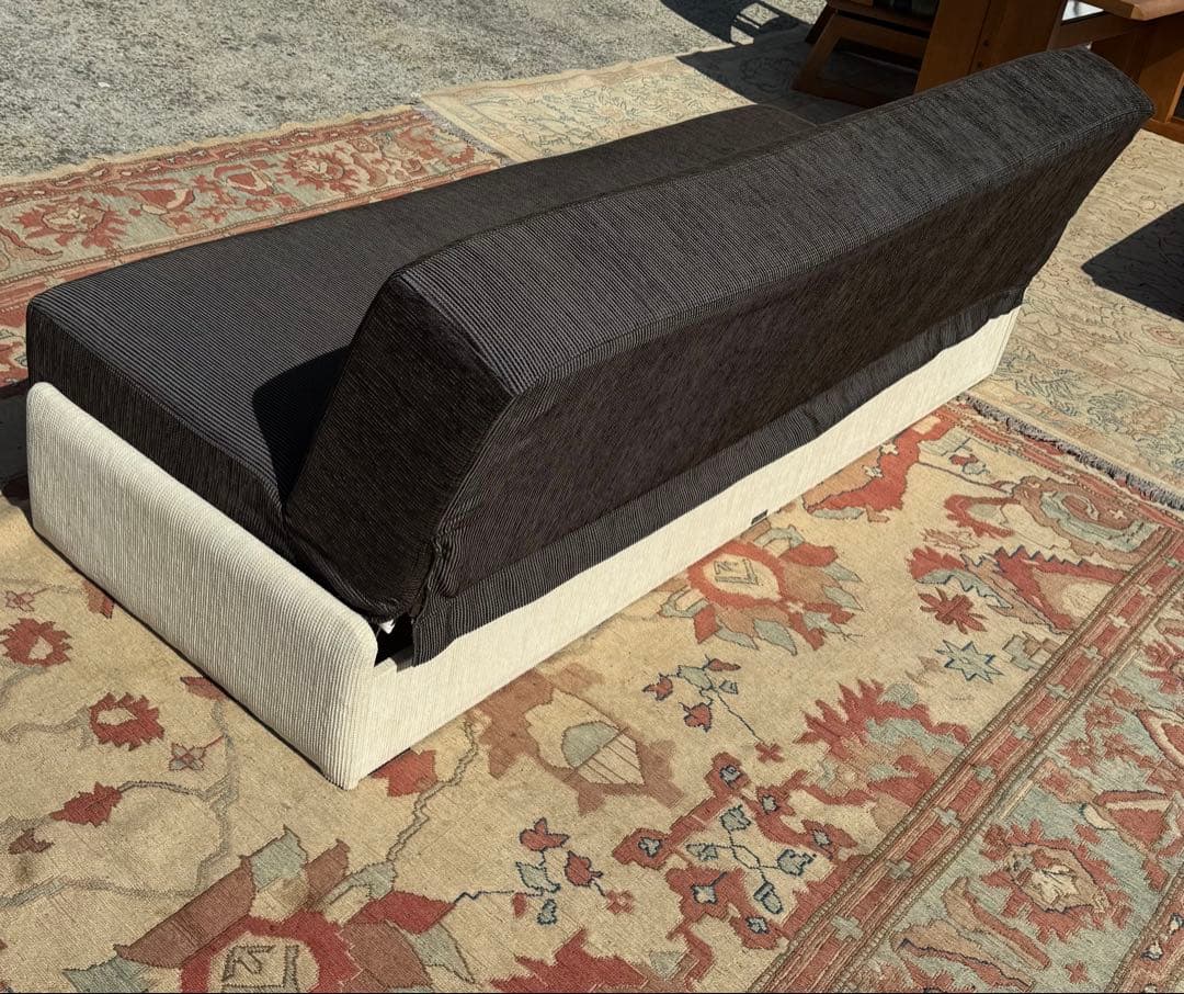 くつろぎと眠りを一台で｜karimoku カリモク ソファベッド 国産高級家具