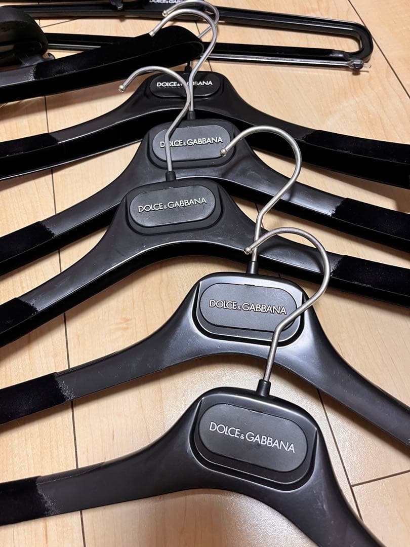 週末限定セール✨DOLCE&GABBANAハンガー 10本セット