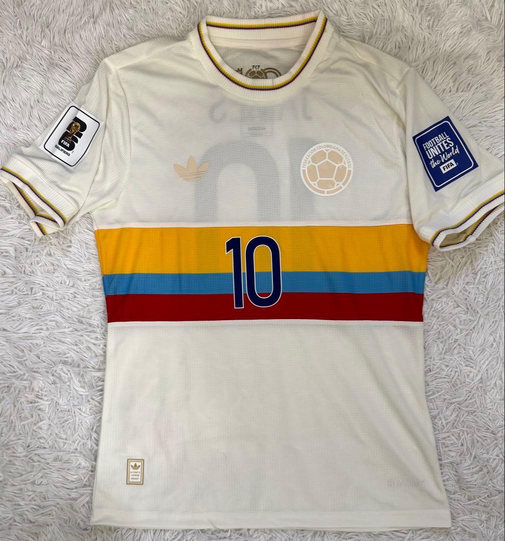 正規品　コロンビア代表100周年記念　ハメスロドリゲスフルパッチユニフォーム