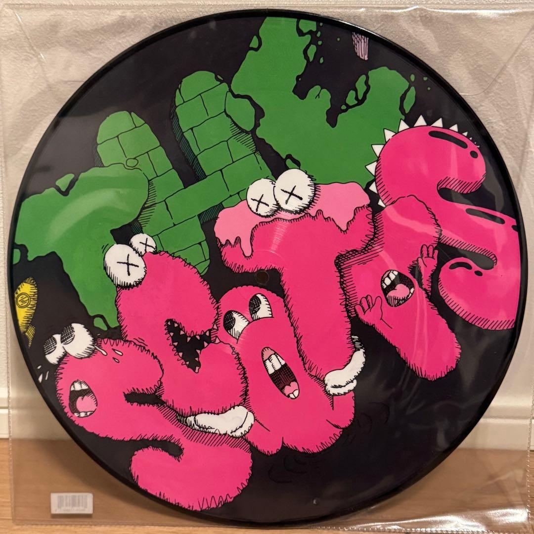 入手困難　travis sccott kaws レコード　cd インテリア