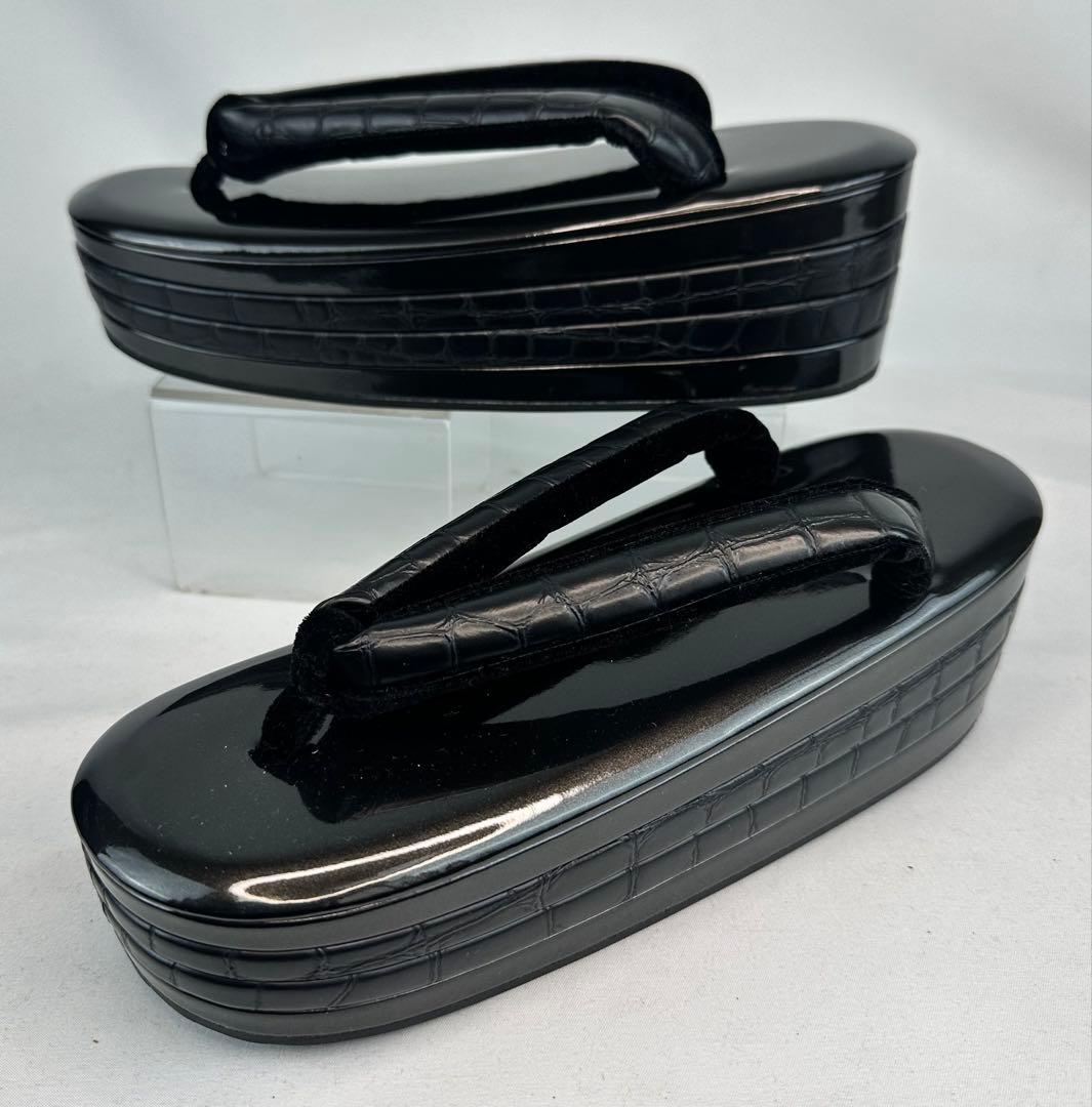草履セット！黒クロコ 劣化しずらいpvc レザー 手菅カブセ　Fサイズ　４段厚底