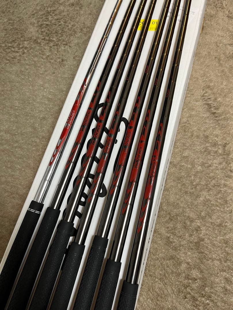 タイトリスト　T150 ブラックアイアン数量限定5番〜48度Titleist