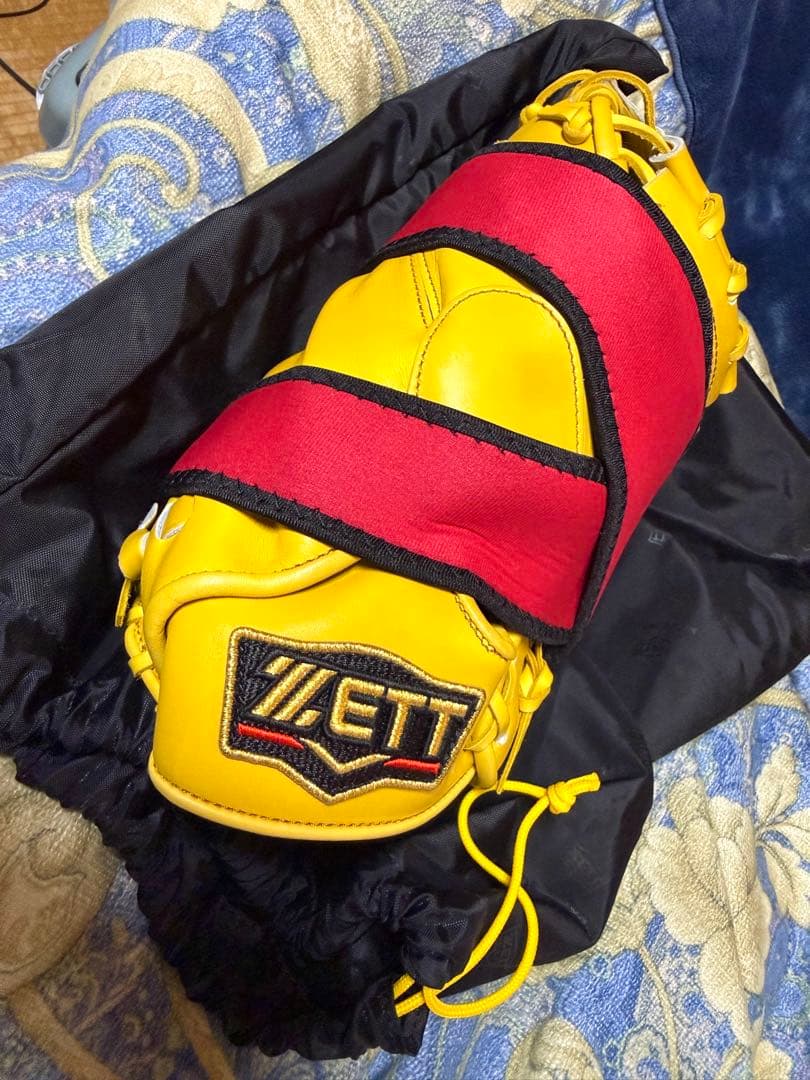 右利き用キャッチャーミット ゼット(ZETT) 軟式グローブ