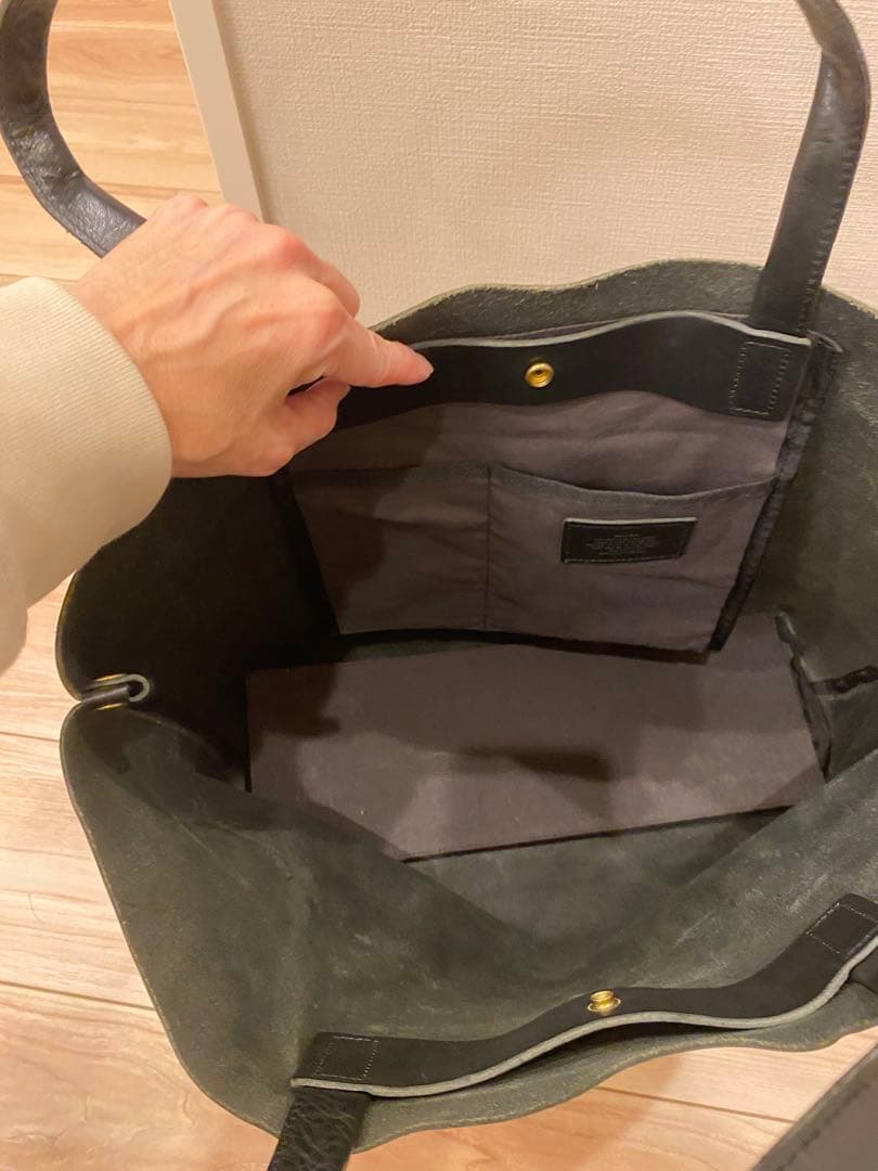 K*a様 定価55000円スロウ　黒 レザー バッグ 大きめ