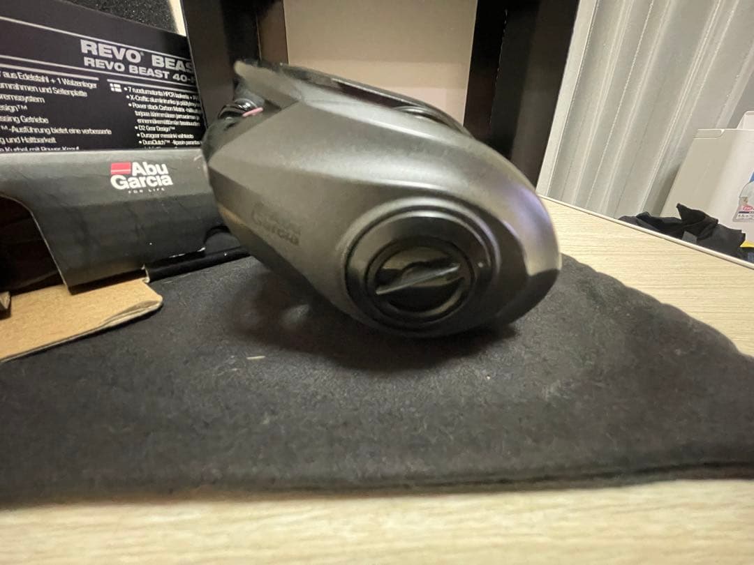 Abu Garcia REVO BEAST 40 HS ベイトリール