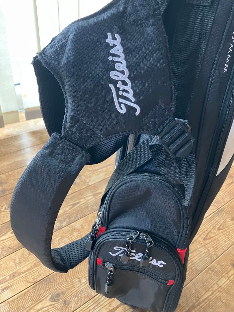 Titleist スタンドバッグ 黒/白/赤