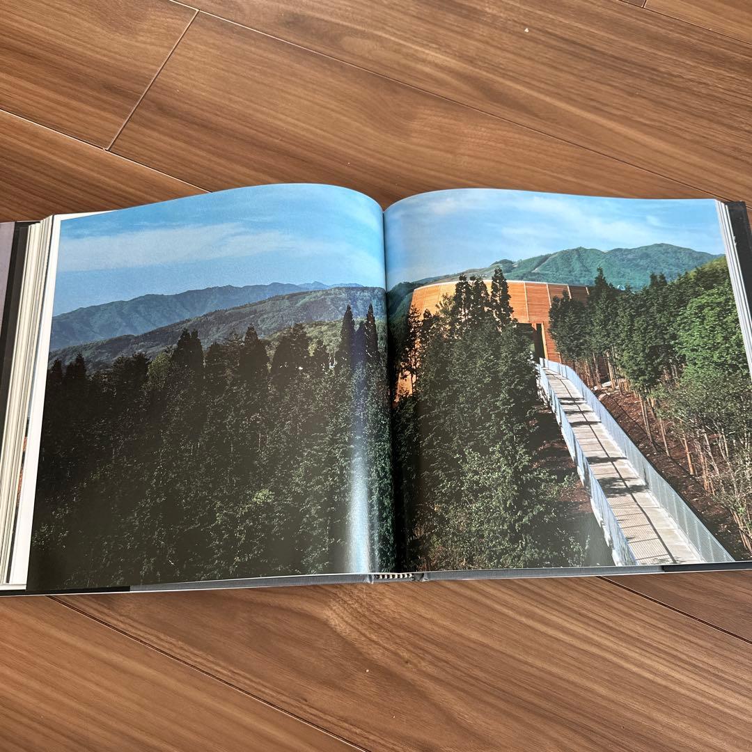 TADAO ANDO LIGHT AND WATER 安藤忠雄　サイン入り