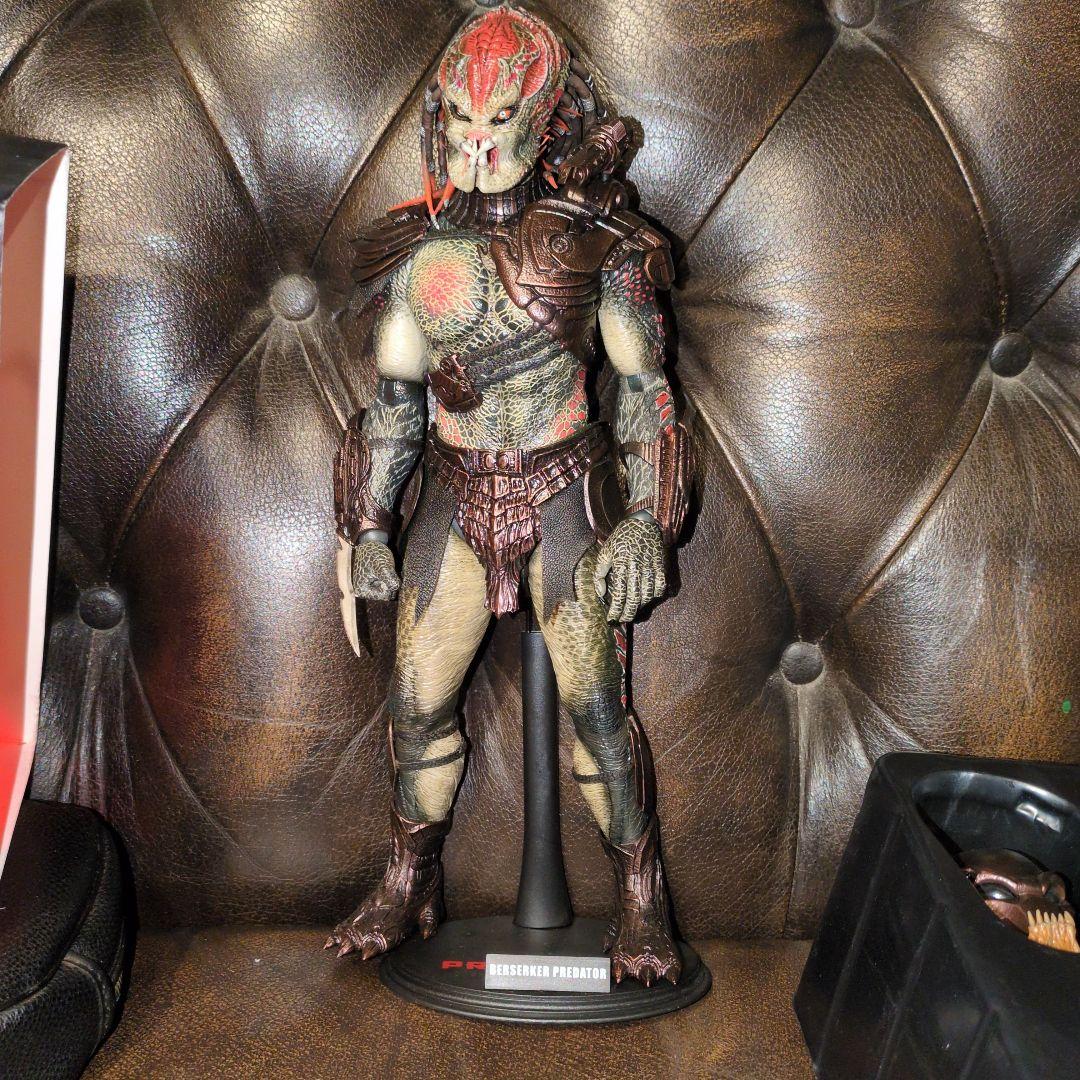 ホットトイズ　バーサーカープレデター1/6