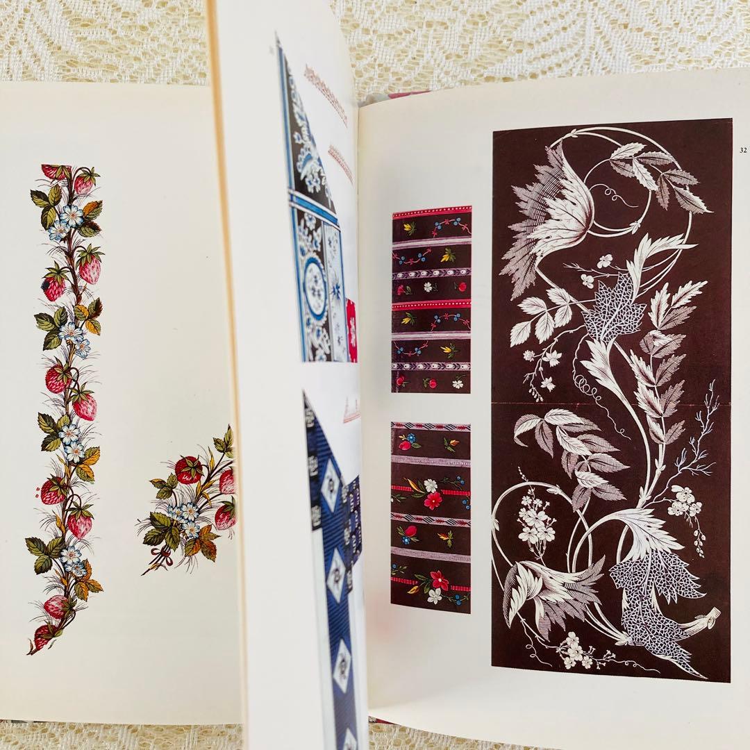 洋書　古書　ヴィクトリア&アルバート博物館カラーブック　フローラル2冊セット♪