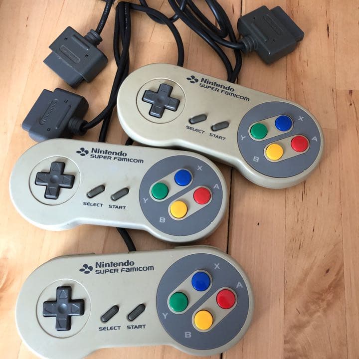 【送料込・動作確認済】スーパーファミコン　ソフト8本　予備コントローラー等
