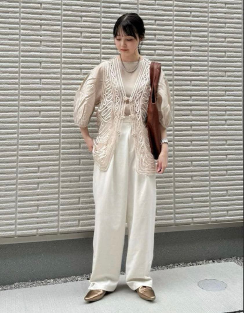 トップス TODAYFUL Embroidery Middle Vest