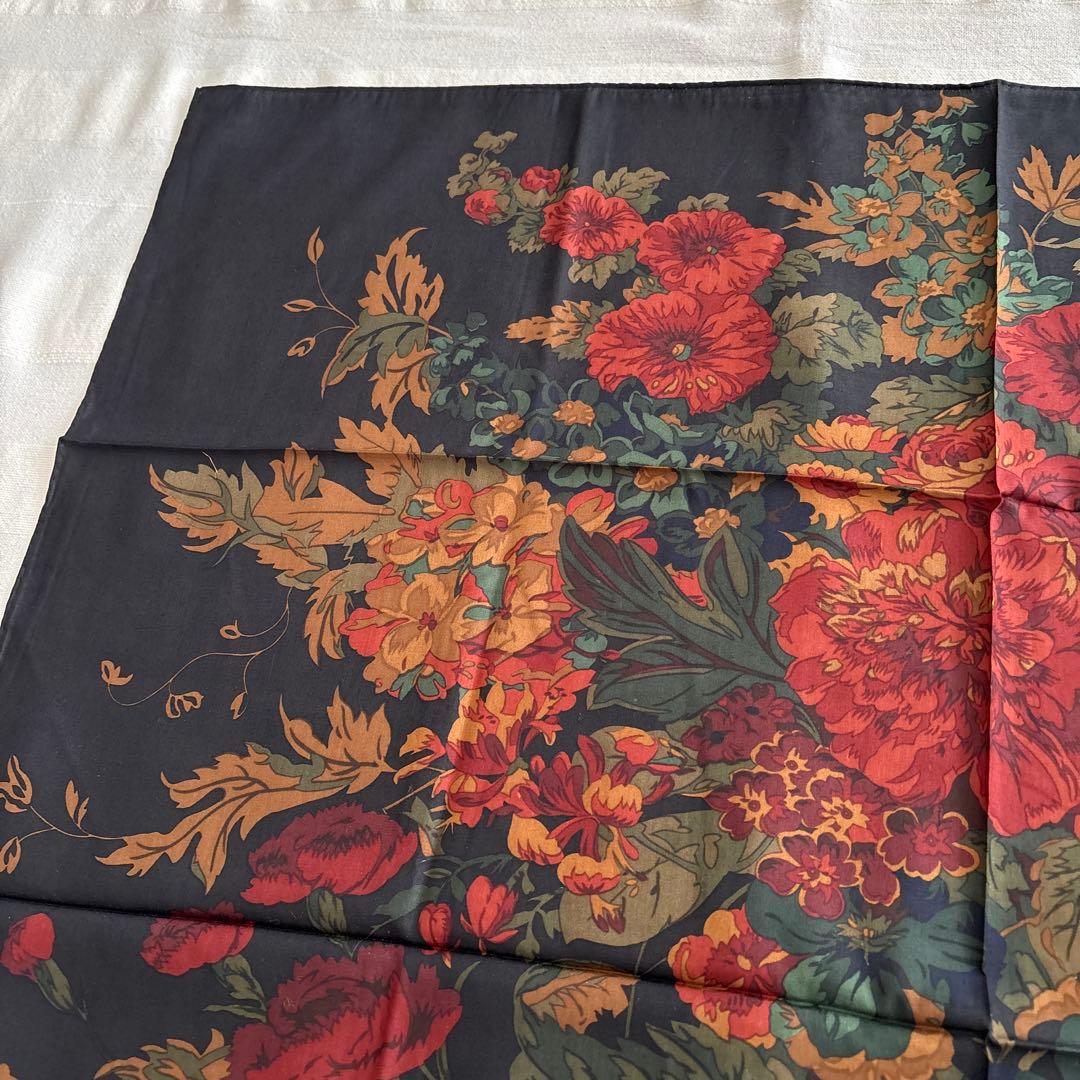 ラルフローレン　シルク　スカーフ　RALPH LAUREN 花柄　SILK 絹