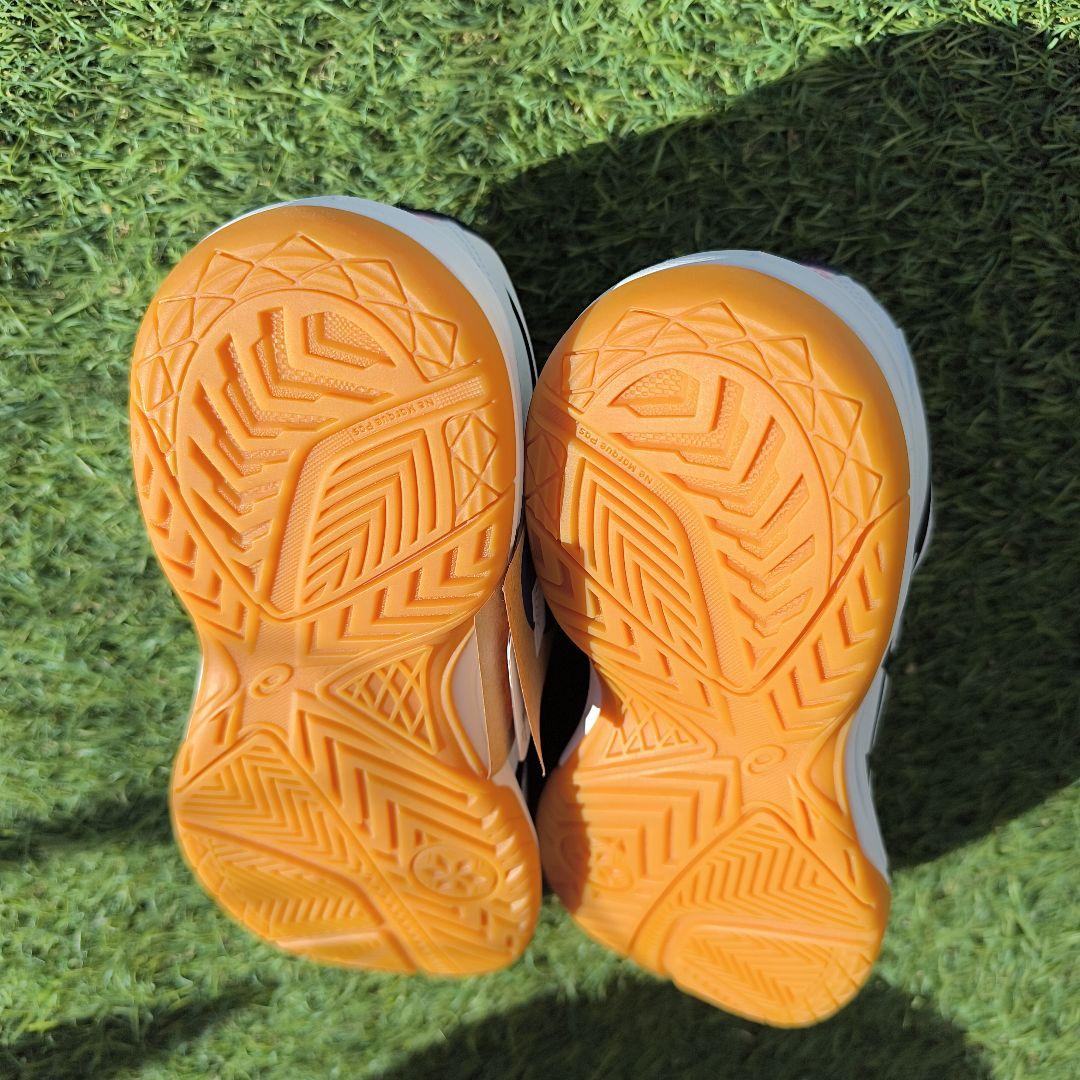 アシックス asics UPCOURT 5 GS 22.0cm