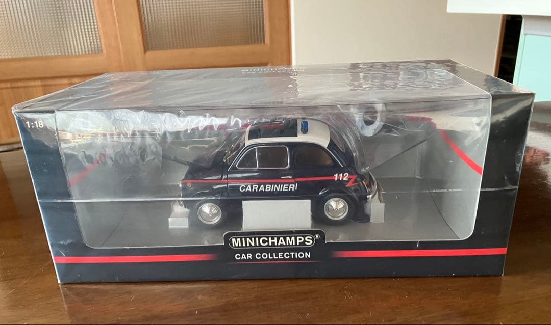 1/18 Fiat 500L1968CARABINIERI ミニカーコレクション