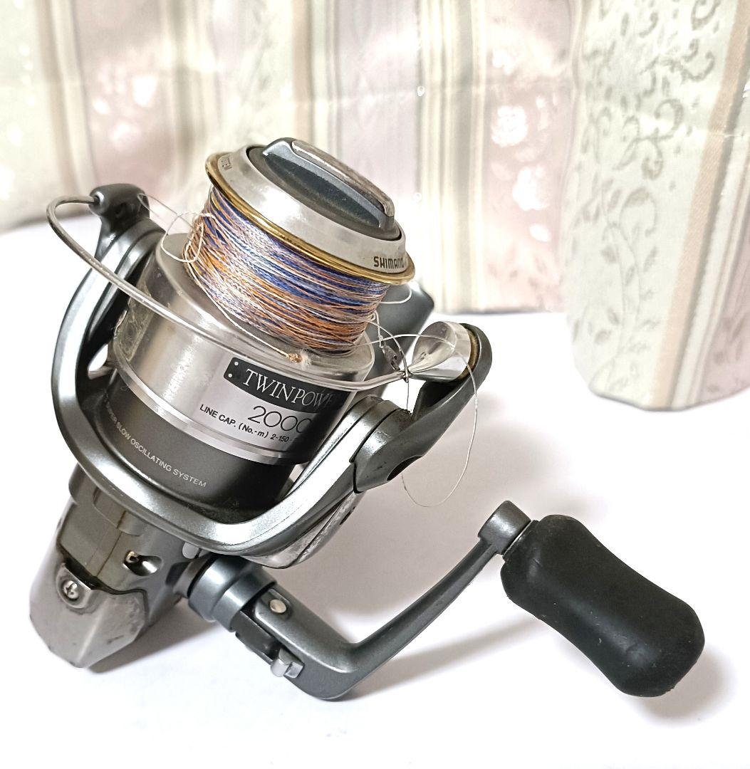SHIMANO シマノ　リール　ツインパワー　TWINPOWER 2000