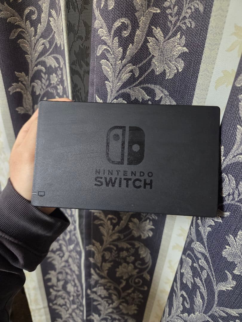 Nintendo Switch 赤本体