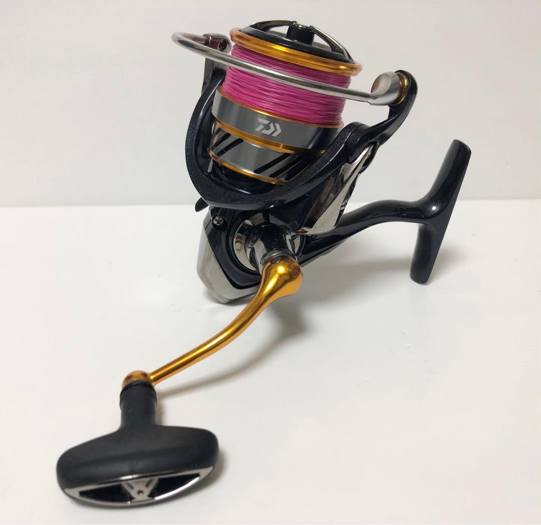 美品　ダイワ 20 レブロス LT3000D-C / スピニングリール