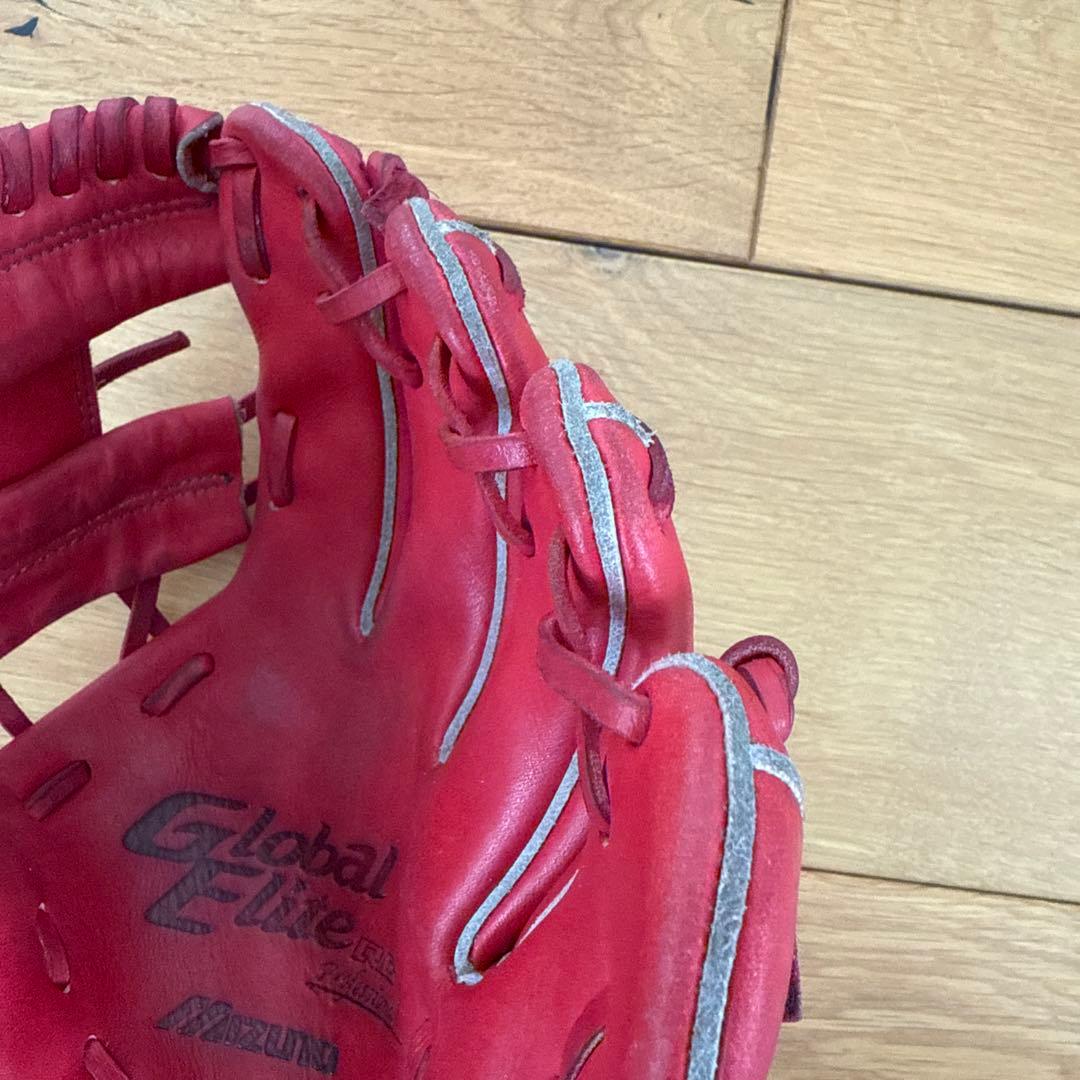 Mizuno Global Elite レッドグローブ 右投げ用
